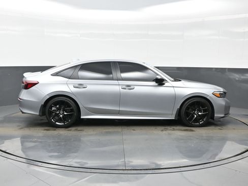 Used 2025 Honda Civic Sport image 7