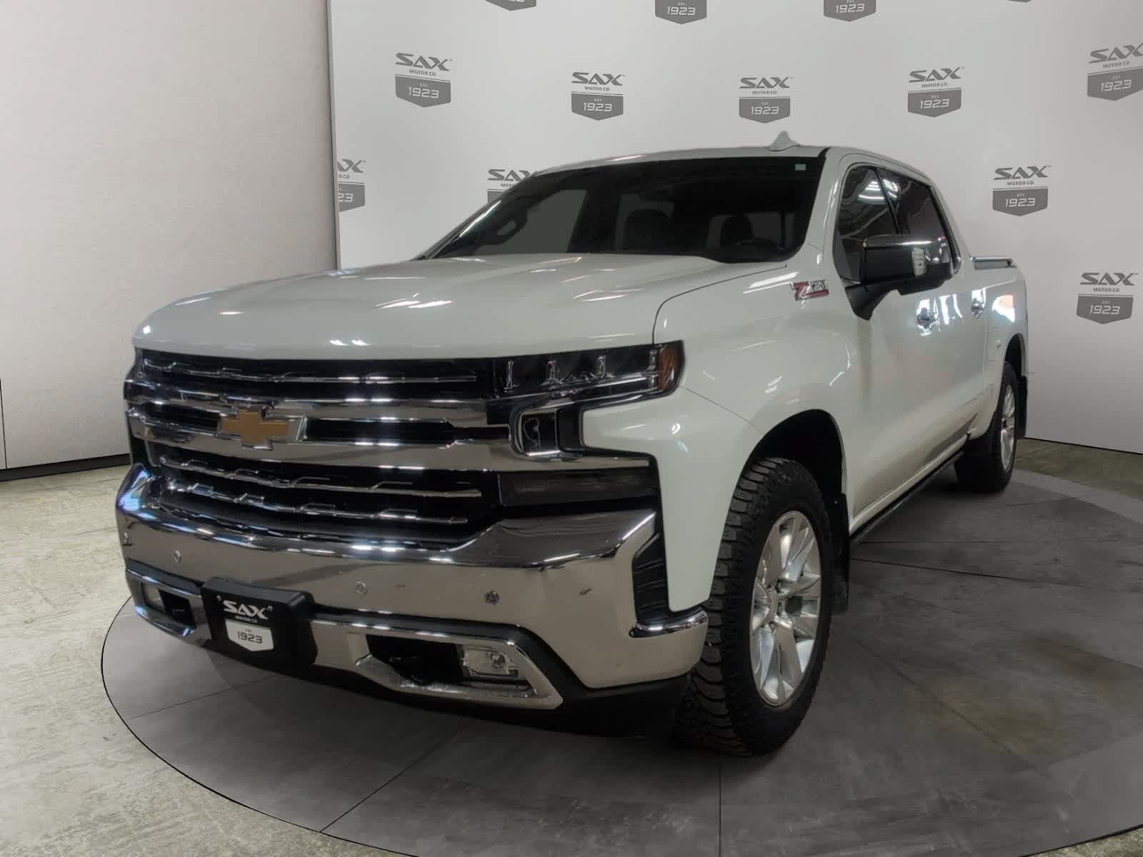 Used 2022 Chevrolet Silverado 1500 LTZ w/ LTZ Premium Package AWD/4WD image 7