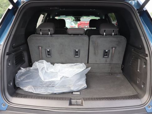 Used 2024 Chevrolet Traverse Z71 image 23