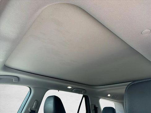 Used 2023 Honda Pilot Touring image 19