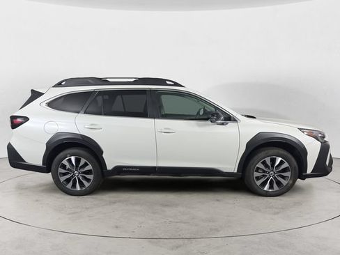 Certified 2025 Subaru Outback Limited AWD/4WD image 6