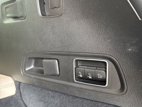 Certified 2021 Mercedes-Benz GLS 450 4MATIC image 10