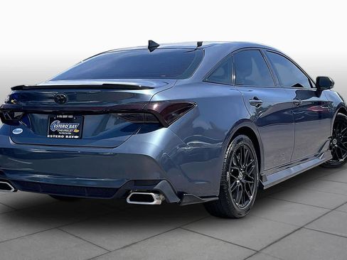 Used 2019 Toyota Avalon Limited FWD image 13