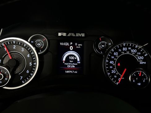 Used 2024 RAM 2500 Big Horn w/ Bed Utility Group image 17