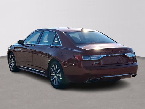 Used 2019 Lincoln Continental Premiere image 4