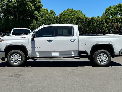 Used 2022 Chevrolet Silverado 3500 LTZ w/ LTZ Plus Package AWD/4WD image 7