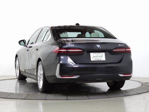 Certified 2025 BMW 530i xDrive image 6