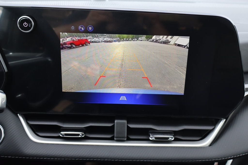 New 2027 Chevrolet Equinox LT FWD image 10