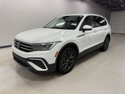 Used 2024 Volkswagen Tiguan SE