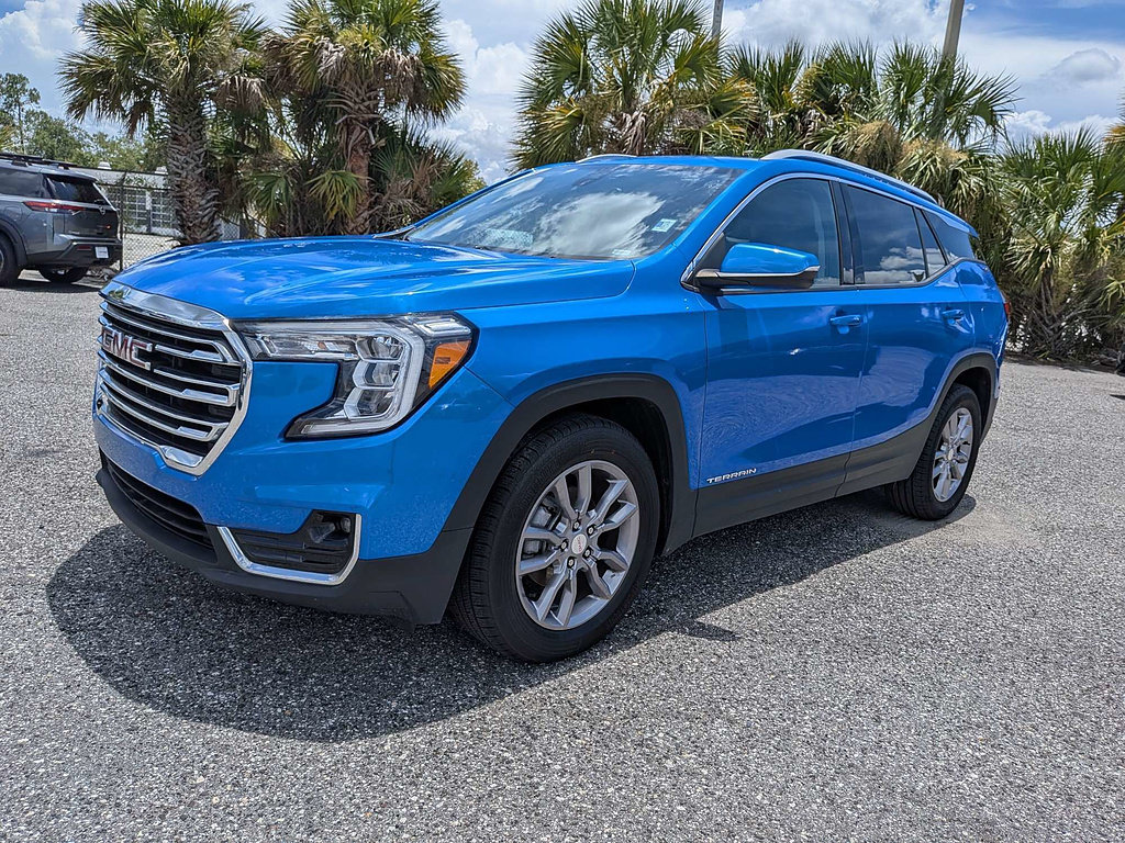 Used 2024 GMC Terrain SLT FWD image 7
