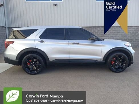 Used 2022 Ford Explorer ST w/ Equipment Group 401A image 2