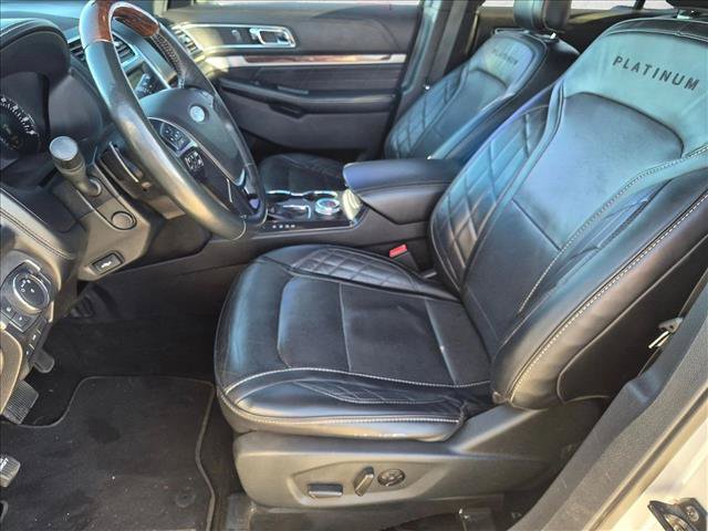 Used 2019 Ford Explorer Platinum AWD/4WD image 17