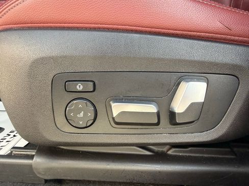 Used 2019 BMW X4 xDrive30i w/ Convenience Package image 17