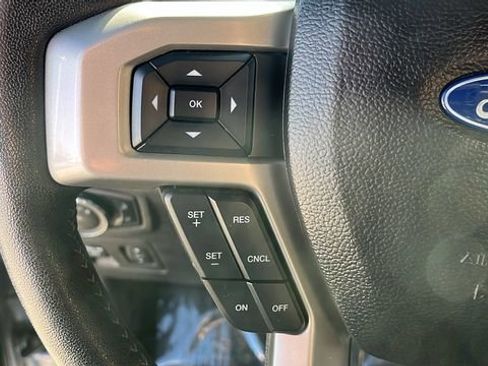 Used 2020 Ford F150 Lariat w/ Equipment Group 502A Luxury AWD/4WD image 9