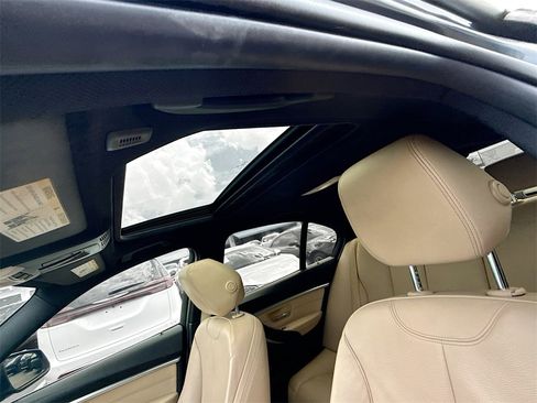 Used 2017 BMW 330i Sedan image 24