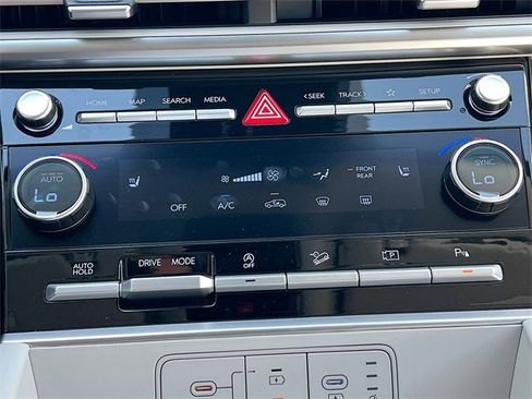 New 2025 Hyundai Santa Fe SEL image 15