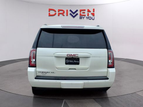 Used 2015 GMC Yukon XL SLT w/ Open Road Package image 4