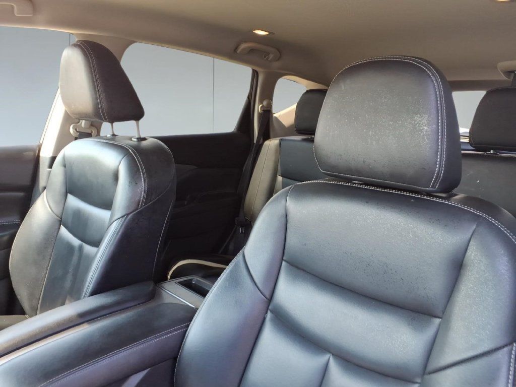 Used 2023 Nissan Murano SV w/ SV Midnight Edition Package FWD image 16