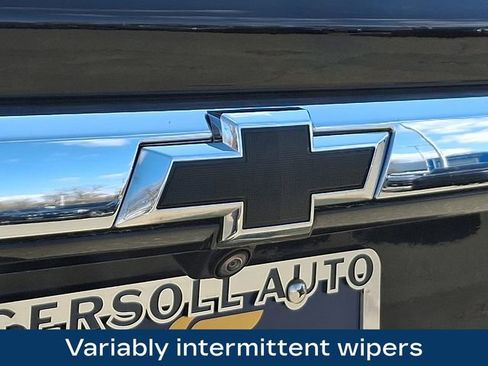 Used 2023 Chevrolet Traverse LT image 31