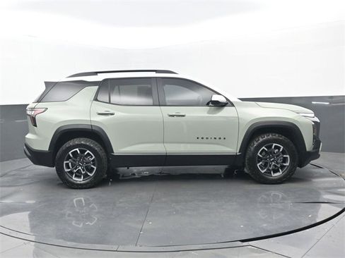 Used 2025 Chevrolet Equinox ACTIV w/ Safety and Technology Package image 2