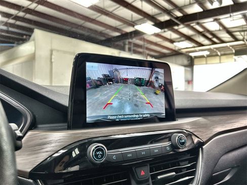 Used 2020 Ford Escape Titanium w/ Titanium Premium Package 2.0 image 31