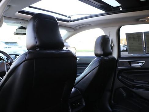 Used 2024 Ford Edge Titanium w/ Equipment Group 301A image 15