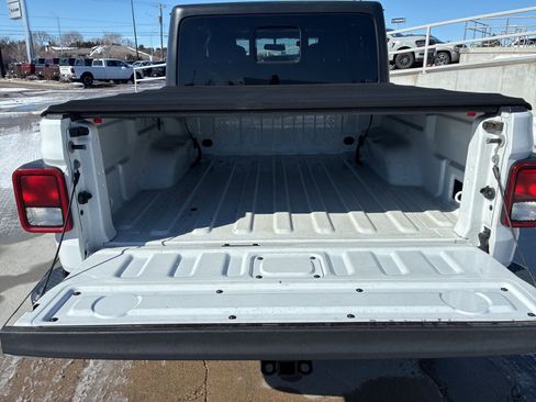 Used 2020 Jeep Gladiator Sport w/ Quick Order Package 24S image 6