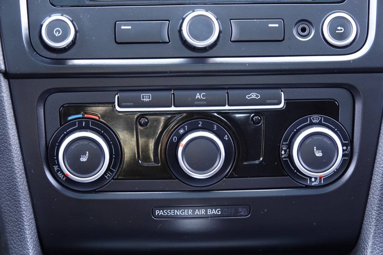Used 2012 Volkswagen Jetta TDI FWD image 67