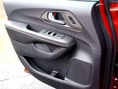 New 2026 Chrysler Pacifica Select image 21