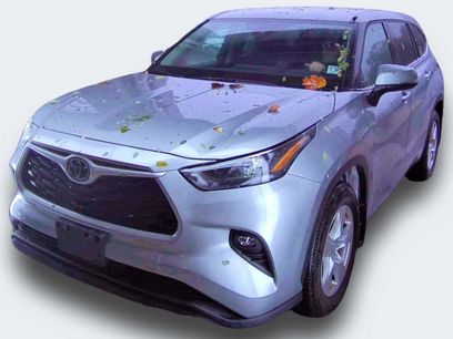 Certified 2025 Toyota Highlander LE