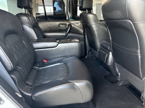 Used 2022 Nissan Armada Platinum w/ Captain's Chairs Package RWD image 23