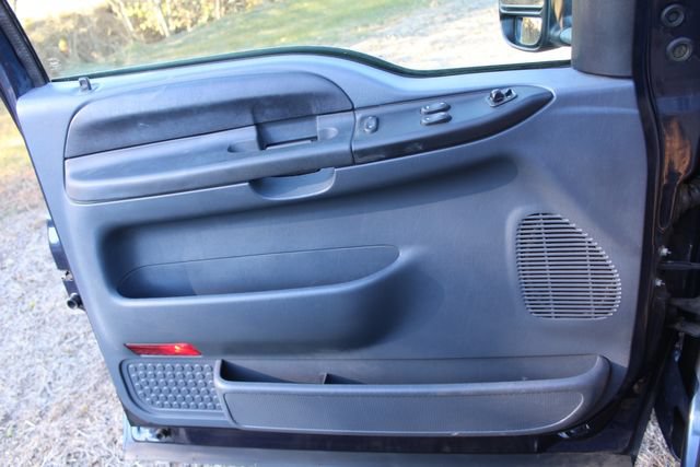 Used 2001 Ford F350 XLT RWD image 19