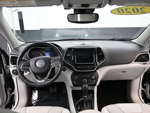 Used 2020 Jeep Cherokee Limited w/ Technology Group FWD image 9