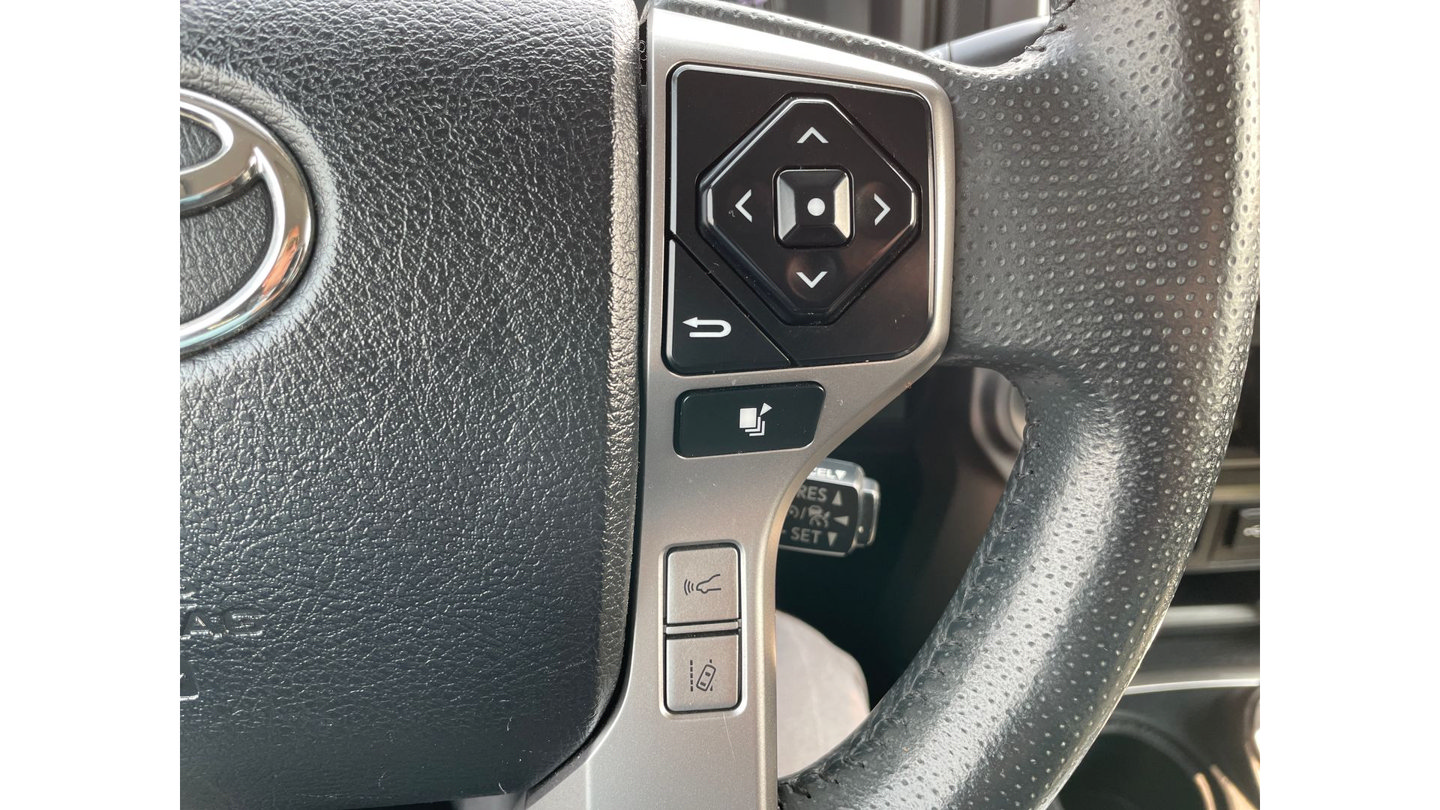 Certified 2021 Toyota 4Runner SR5 Premium w/ Moonroof Package AWD/4WD image 28