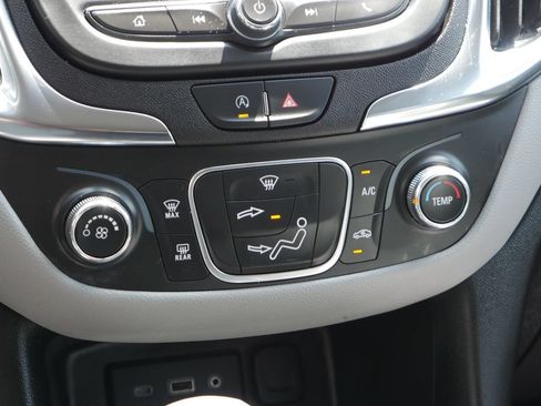 Used 2024 Chevrolet Equinox LS w/ LS Convenience Package AWD/4WD image 20