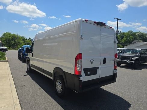 Used 2026 RAM ProMaster 2500 w/ Convenience Group FWD image 4