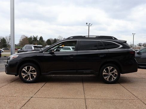 Used 2021 Subaru Outback Limited XT image 3