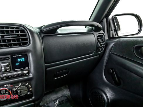 Used 2000 Chevrolet S10 Pickup LS w/ Preferred Equipment Group RWD image 91