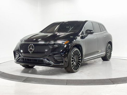 Certified 2023 Mercedes-Benz EQS 580 4MATIC SUV w/ Pinnacle Trim Package image 3