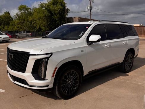 Used 2025 Cadillac Escalade Sport Platinum w/ LPO, Floor Liner Package image 3
