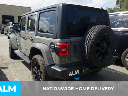 Used 2023 Jeep Wrangler Unlimited Sahara w/ Cold Weather Group AWD/4WD image 4