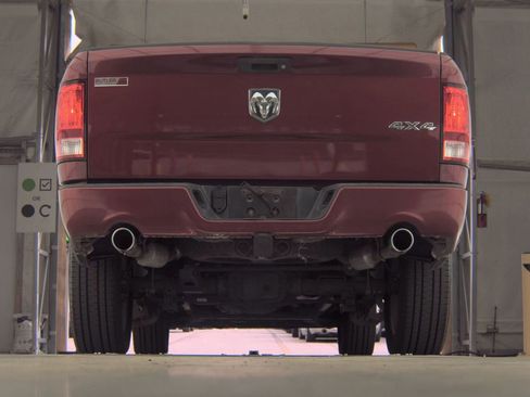 Used 2015 RAM 1500 Express image 7