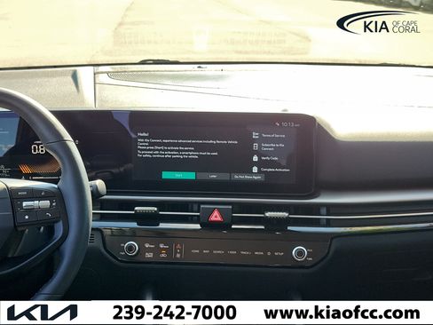 Certified 2026 Kia Sportage EX w/ EX Panorama Roof Package FWD image 18