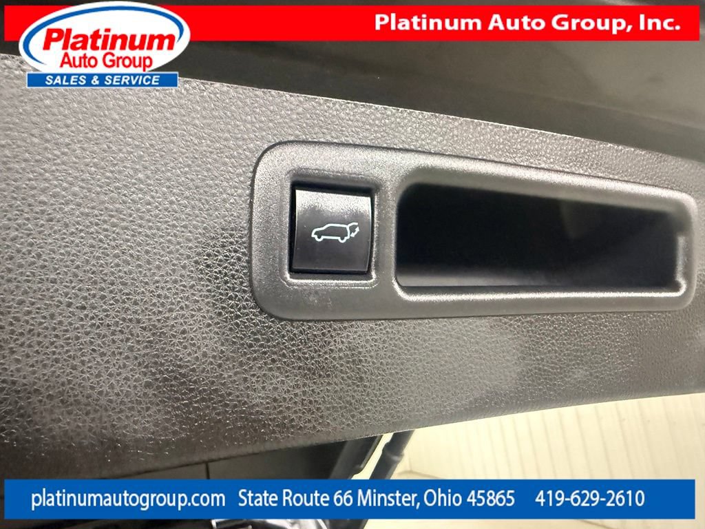 Used 2020 Toyota Highlander Limited FWD image 36