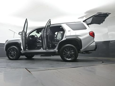 Certified 2026 Toyota 4Runner SR5 AWD/4WD image 54