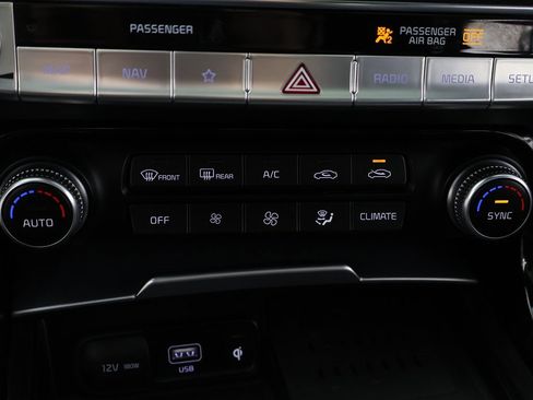 Used 2023 Kia Stinger GT2 image 57