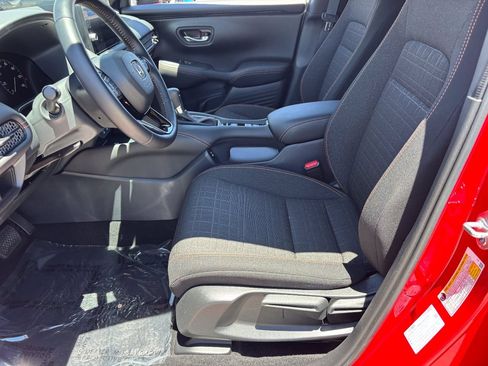 Certified 2026 Honda HR-V Sport image 18