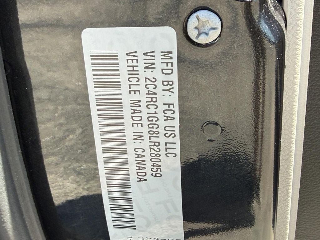 Used 2020 Chrysler Pacifica Limited FWD image 27