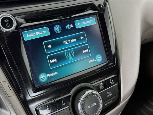 Used 2017 Honda Odyssey SE image 15