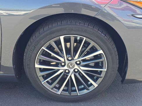 Used 2022 Lexus ES 350 w/ Premium Package FWD image 9